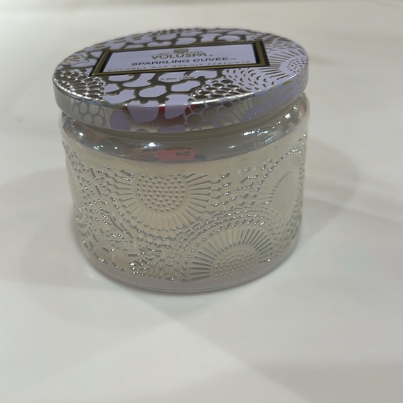 Voluspa 3.2 Ounce Candle- Sparkling Cuvee - Picture 4 of 4